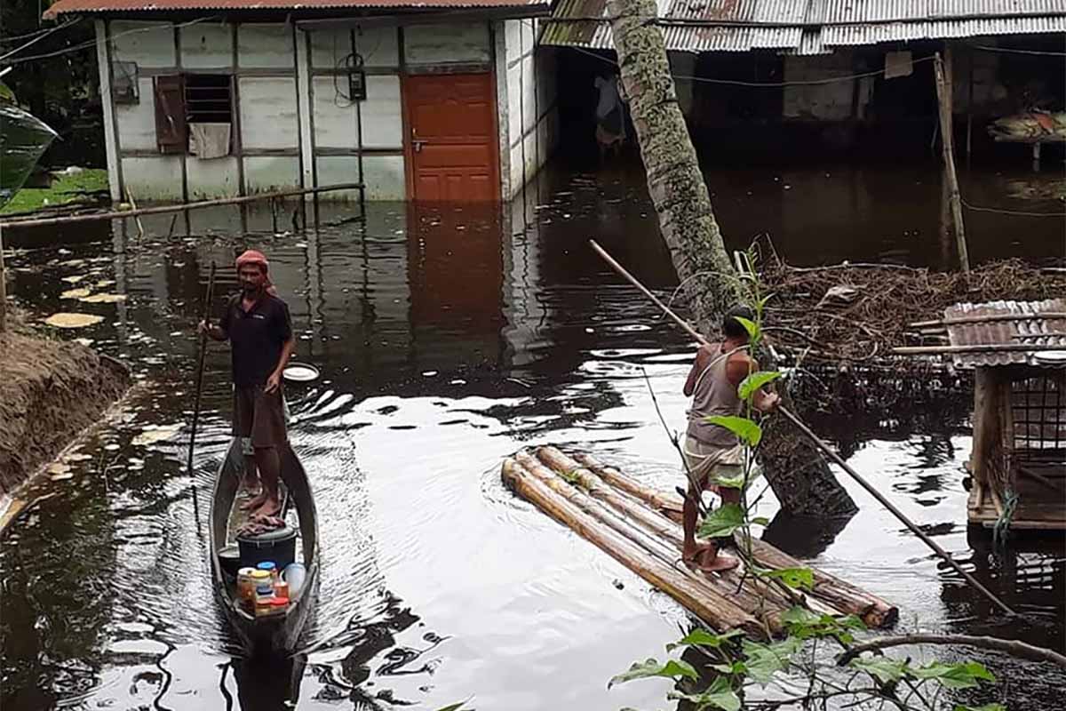 SEEDS reaches out with dry ration to 1 lakh flood-hit people in Assam